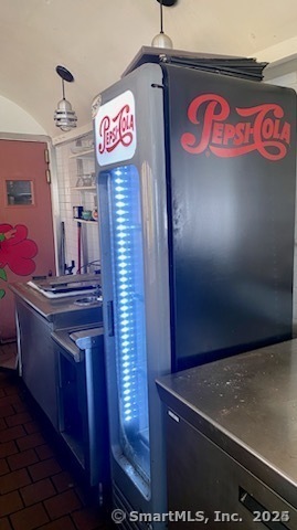 Middletown, Connecticut 06457, United States, ,1 BathroomBathrooms,Commercial,Active,245593