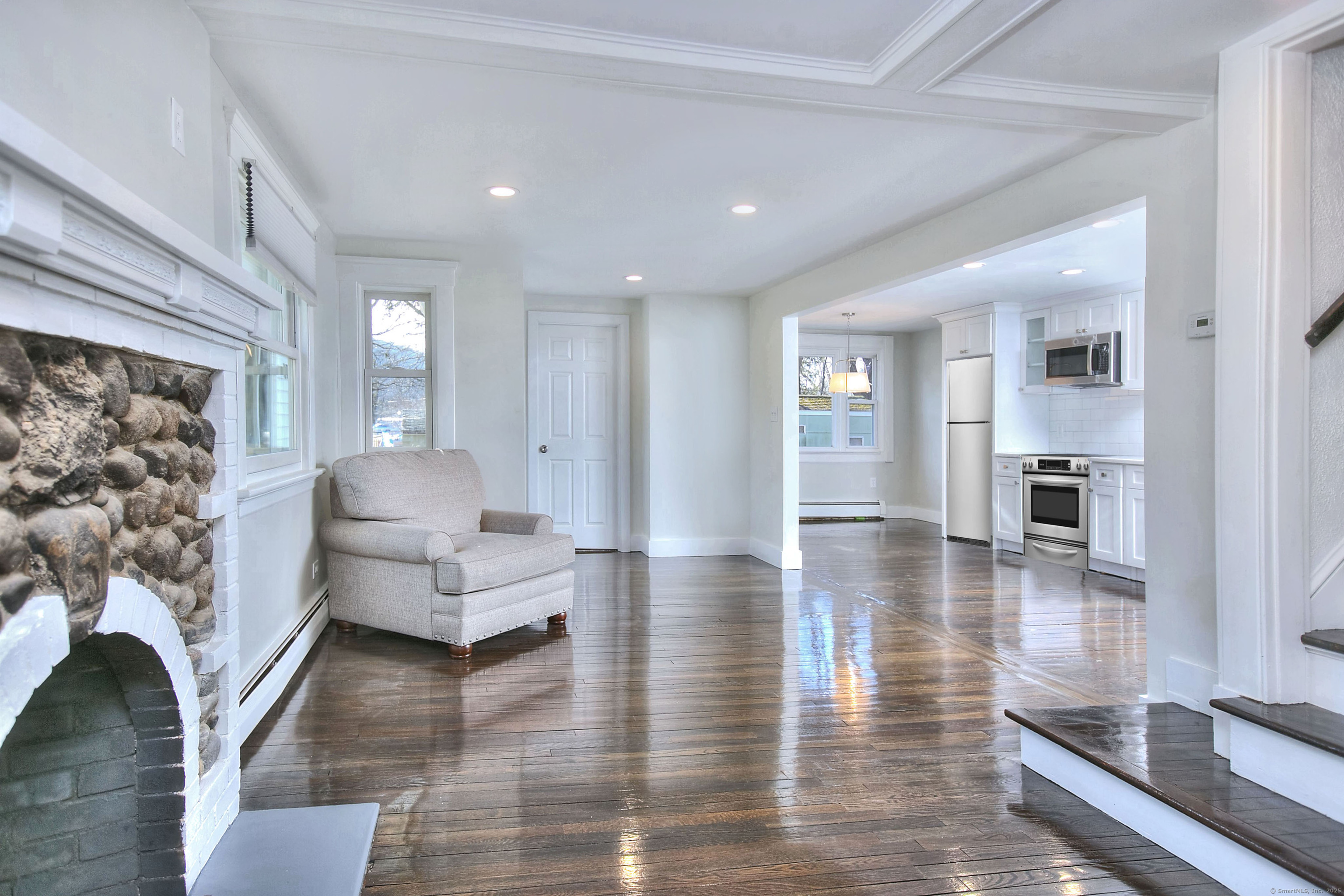 31 Hubbell Avenue, Beacon Falls, Connecticut image 6