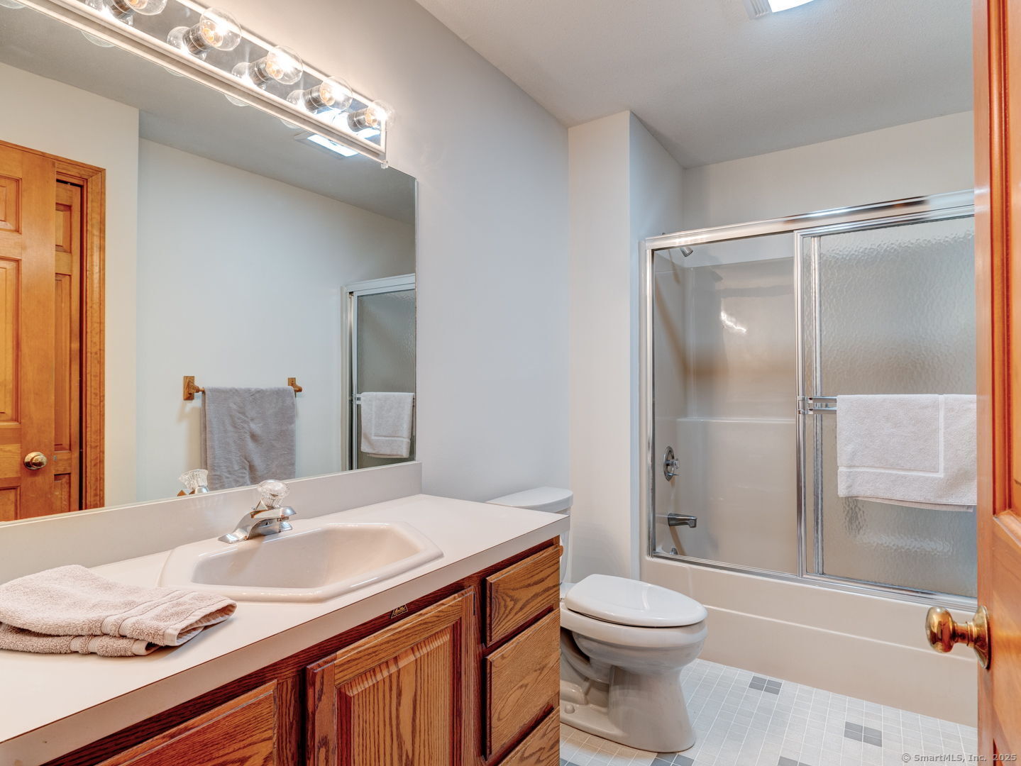 130 Oakbrook Lane, Torrington, Connecticut image 36