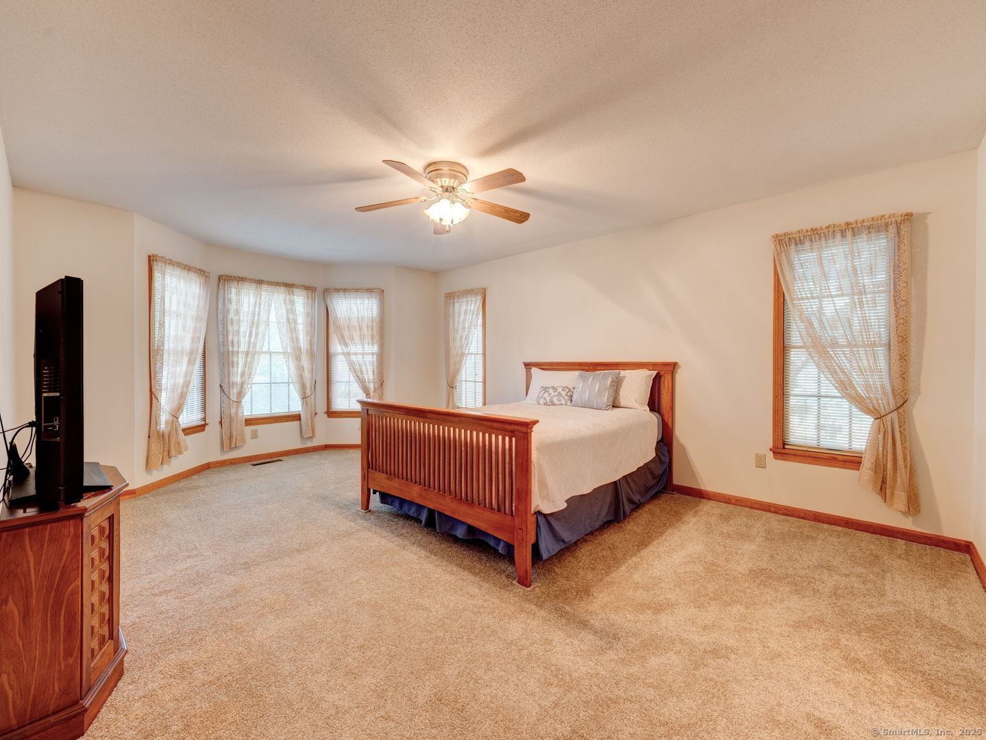130 Oakbrook Lane, Torrington, Connecticut image 25