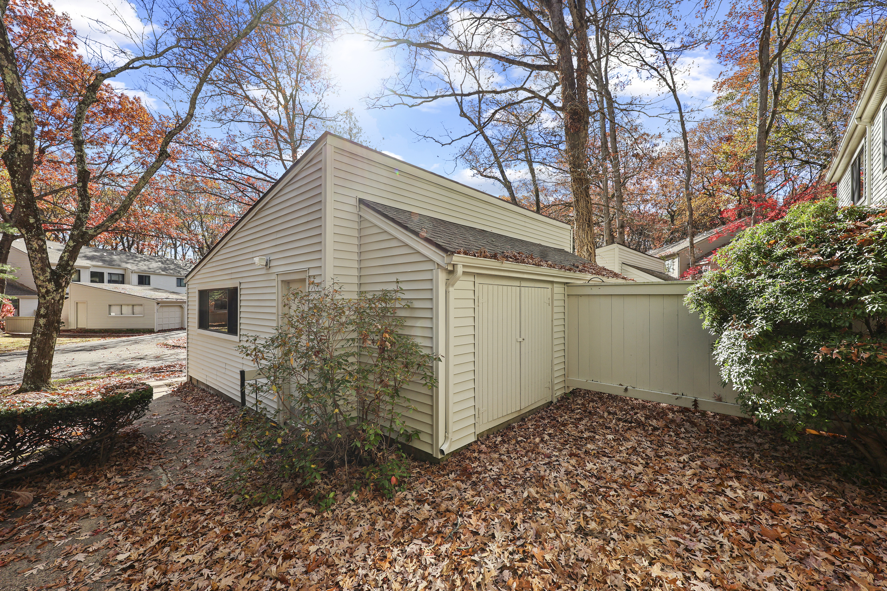 27 Farmington Chase Crescent