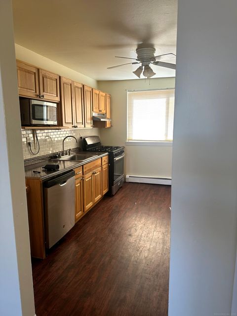 Tiny photo for 4 Van Zant Street #A5, Norwalk, CT 06855 (MLS # 24148184)