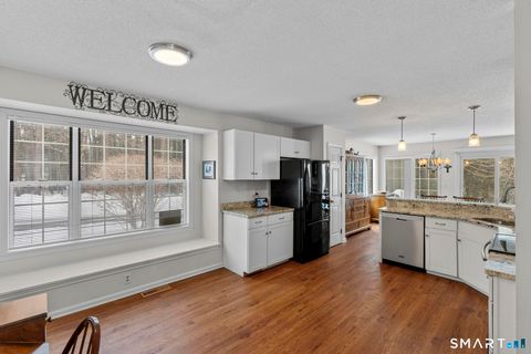 Tiny photo for 30 Southbridge Court #30, Simsbury, CT 06070 (MLS # 24149409)