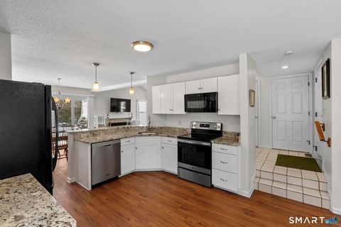 Tiny photo for 30 Southbridge Court #30, Simsbury, CT 06070 (MLS # 24149409)