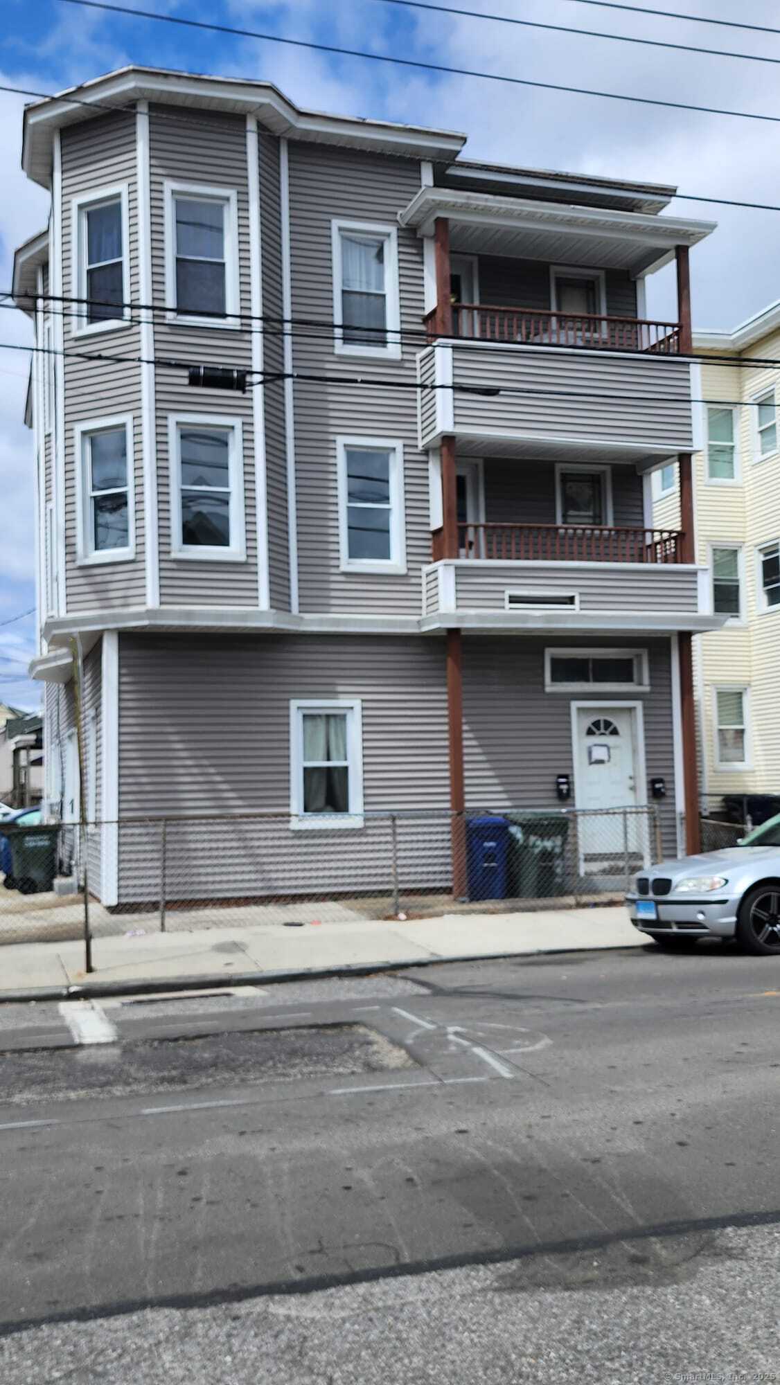 Photo 1 of Pembroke Street 2nd Fl , Bridgeport, Connecticut, $1,900, Web #: 24088698