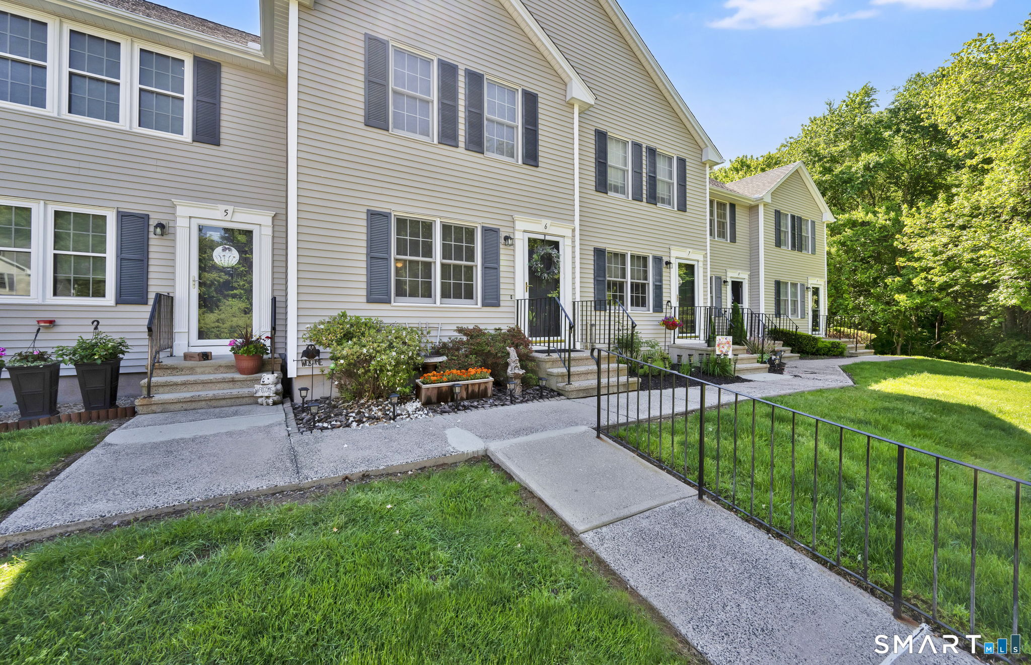6 White Tail Lane 6