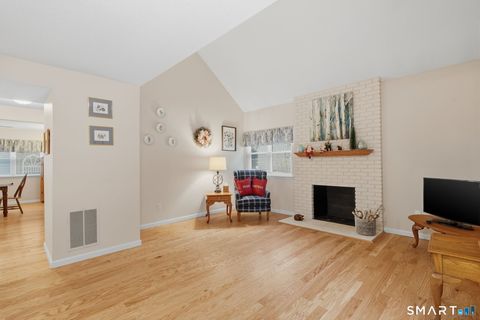 Tiny photo for 7 Tamarack Lane #7, Simsbury, CT 06070 (MLS # 24144457)