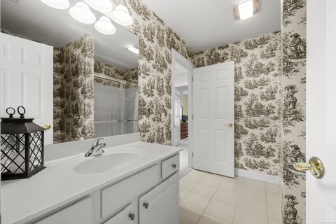 Tiny photo for 8 Kenington Road #8, Avon, CT 06001 (MLS # 24142060)