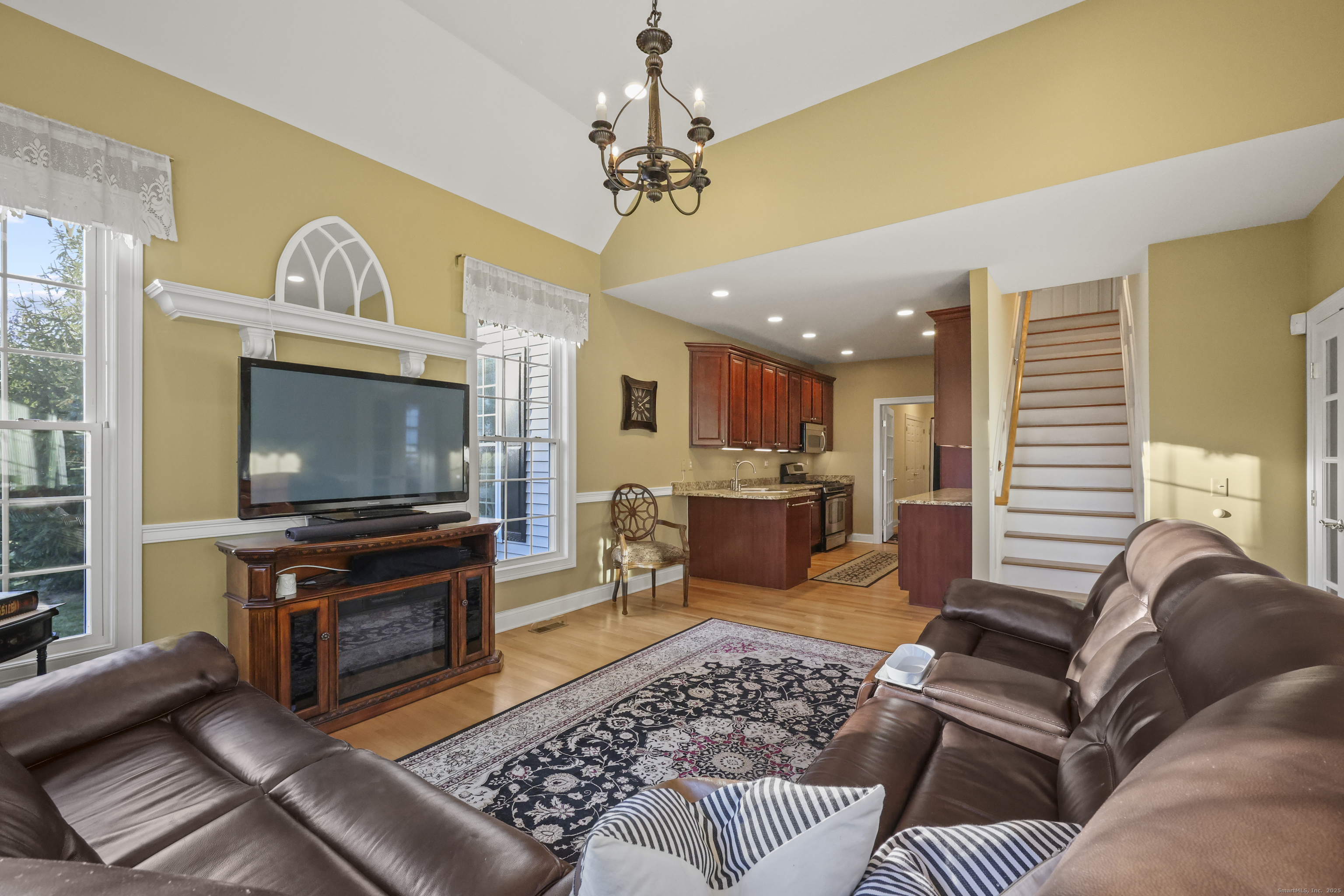 Avon, Connecticut 06001, United States, 3 Bedrooms Bedrooms, ,3 BathroomsBathrooms,Residential,Coming Soon,248656