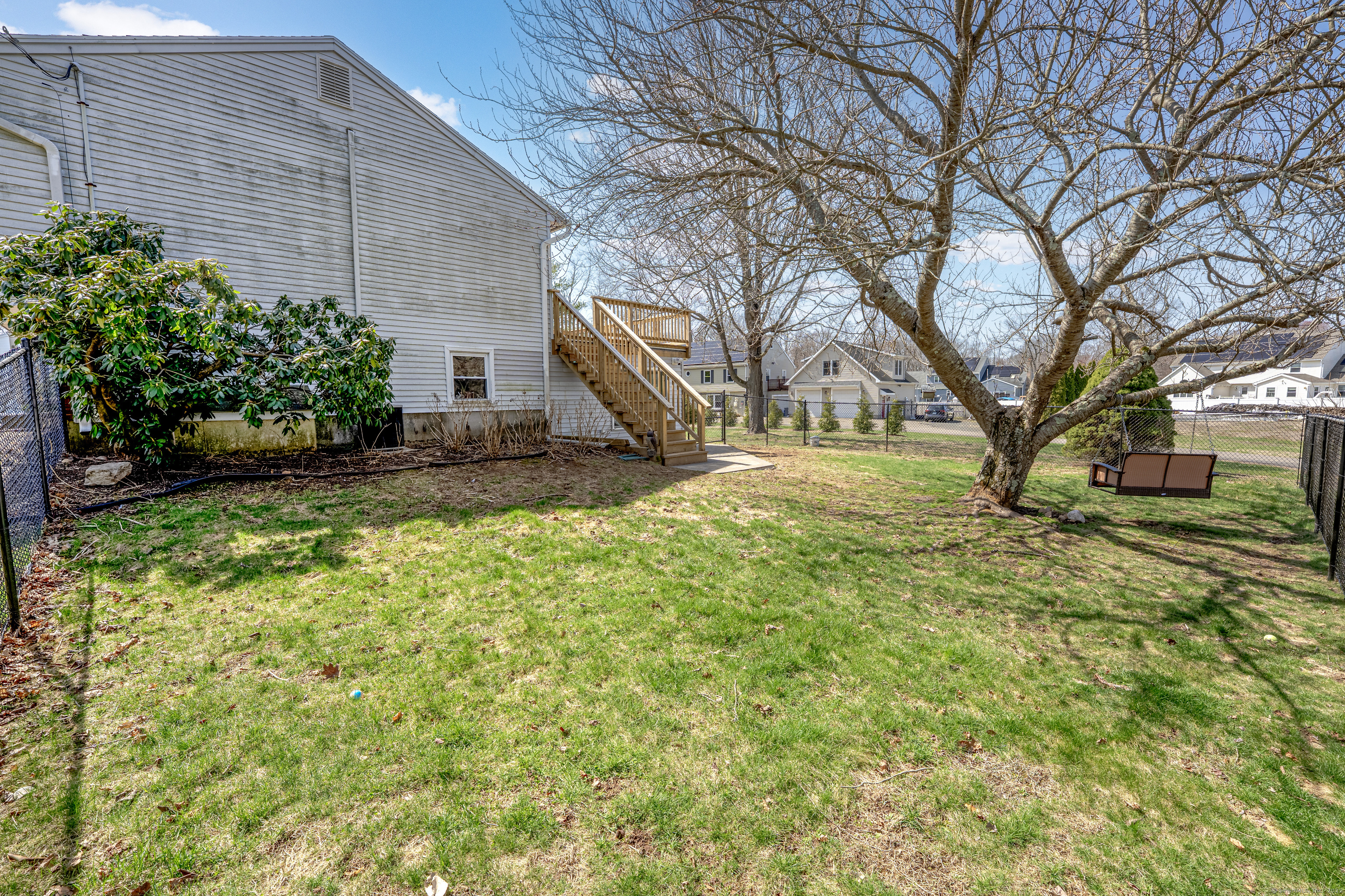 146 N Hill Road, North Haven, Connecticut image 37