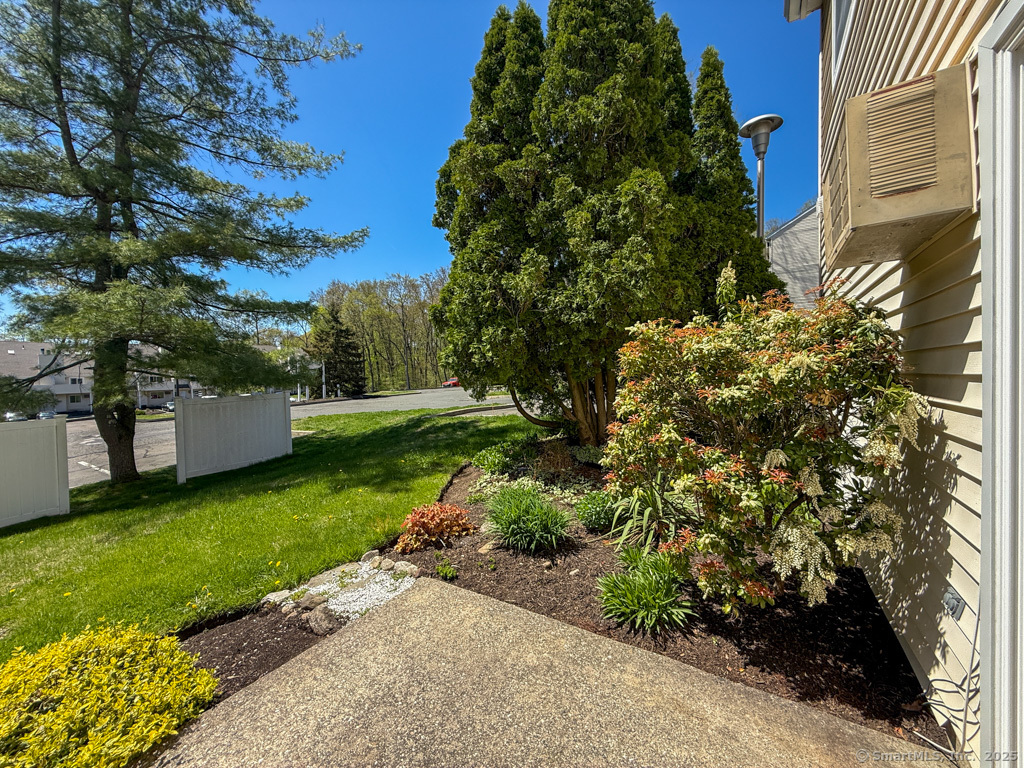 8 Rose Lane #APT 24-23, Danbury, Connecticut image 19