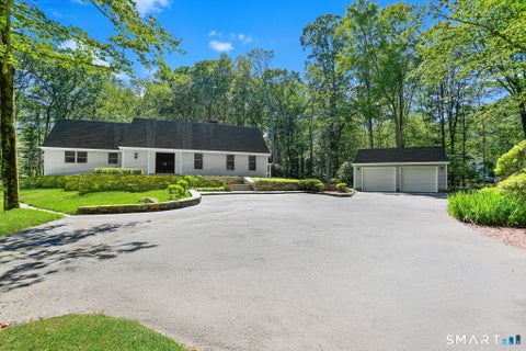 Photo of 82 Rilling Ridge, New Canaan, CT 06840 (MLS # 24215381)