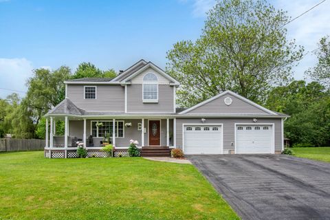 Single Family Residence in Middletown CT 131 Nejako Drive.jpg