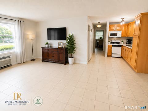 Photo of 265 Burritt Street #101, New Britain, CT 06053 (MLS # 24200913)