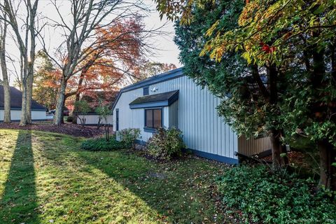 Tiny photo for 929 Heritage Village #B, Southbury, CT 06488 (MLS # 24136596)