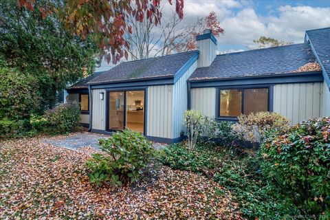 Tiny photo for 929 Heritage Village #B, Southbury, CT 06488 (MLS # 24136596)