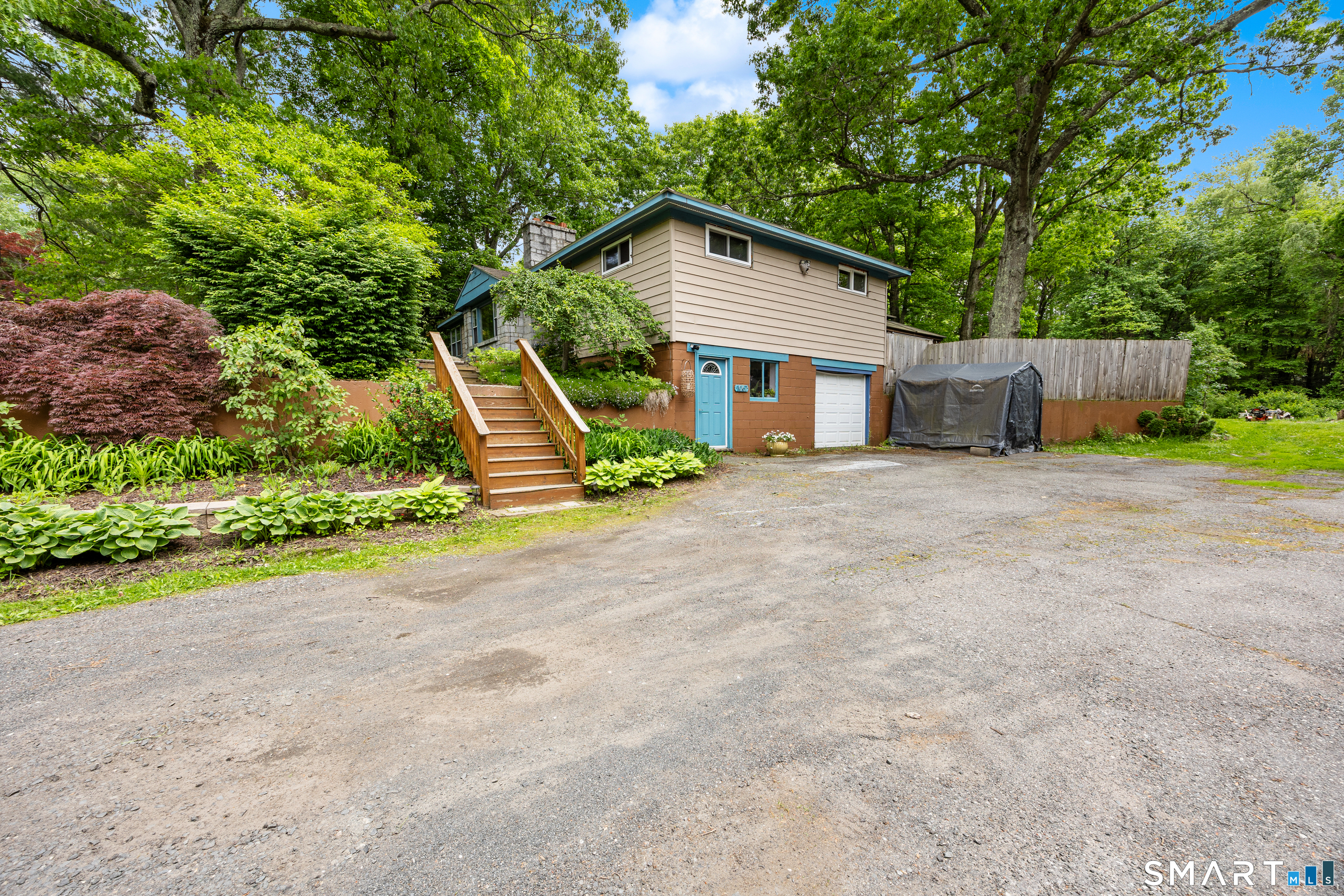 1067 Litchfield Turnpike