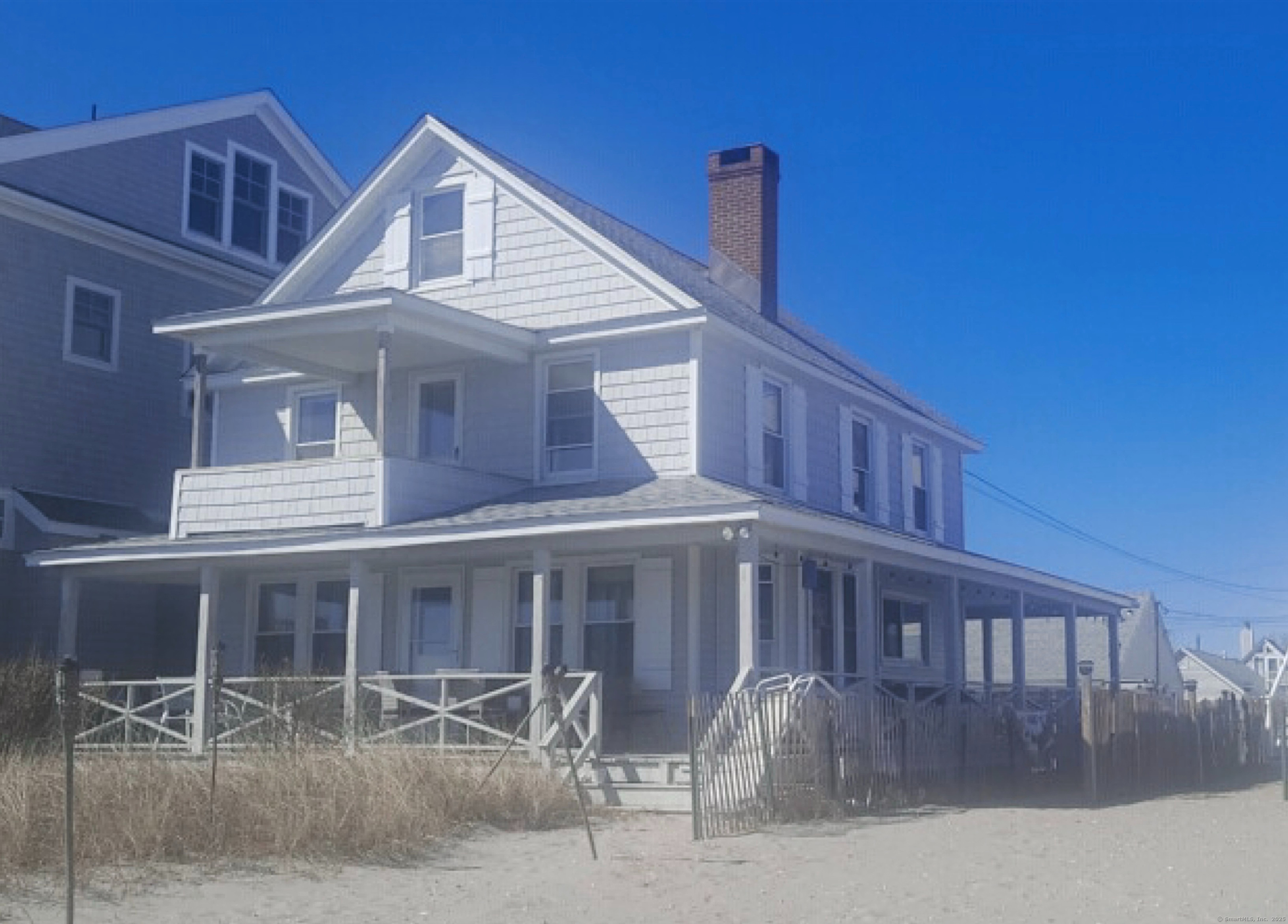 Fairfield Beach Road, Fairfield, Connecticut - 5 Bedrooms  
2 Bathrooms  
8 Rooms - 