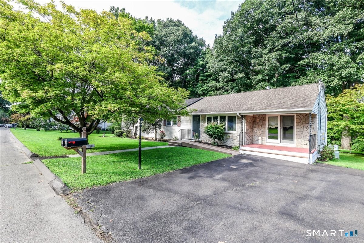 14 Ivy Lane
