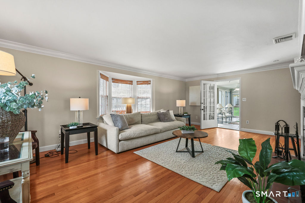 17 Brookline Drive