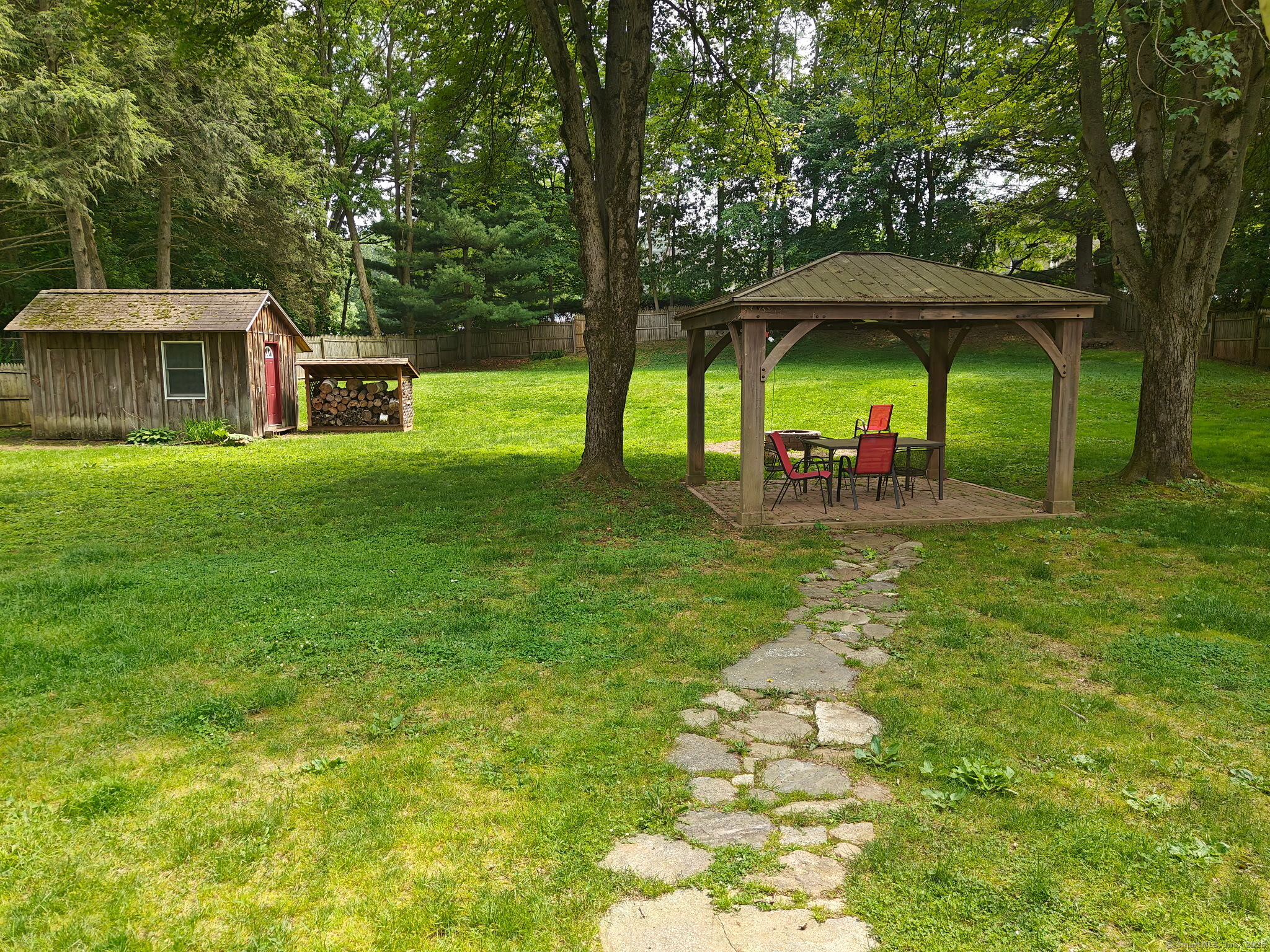 42 Meadowlark Road
