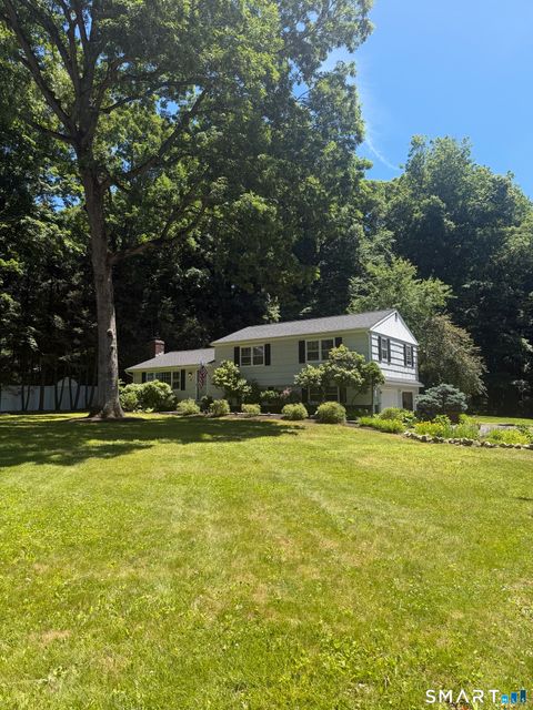 Photo of 41 Hearthstone Drive, Bethel, CT 06801 (MLS # 24184926)