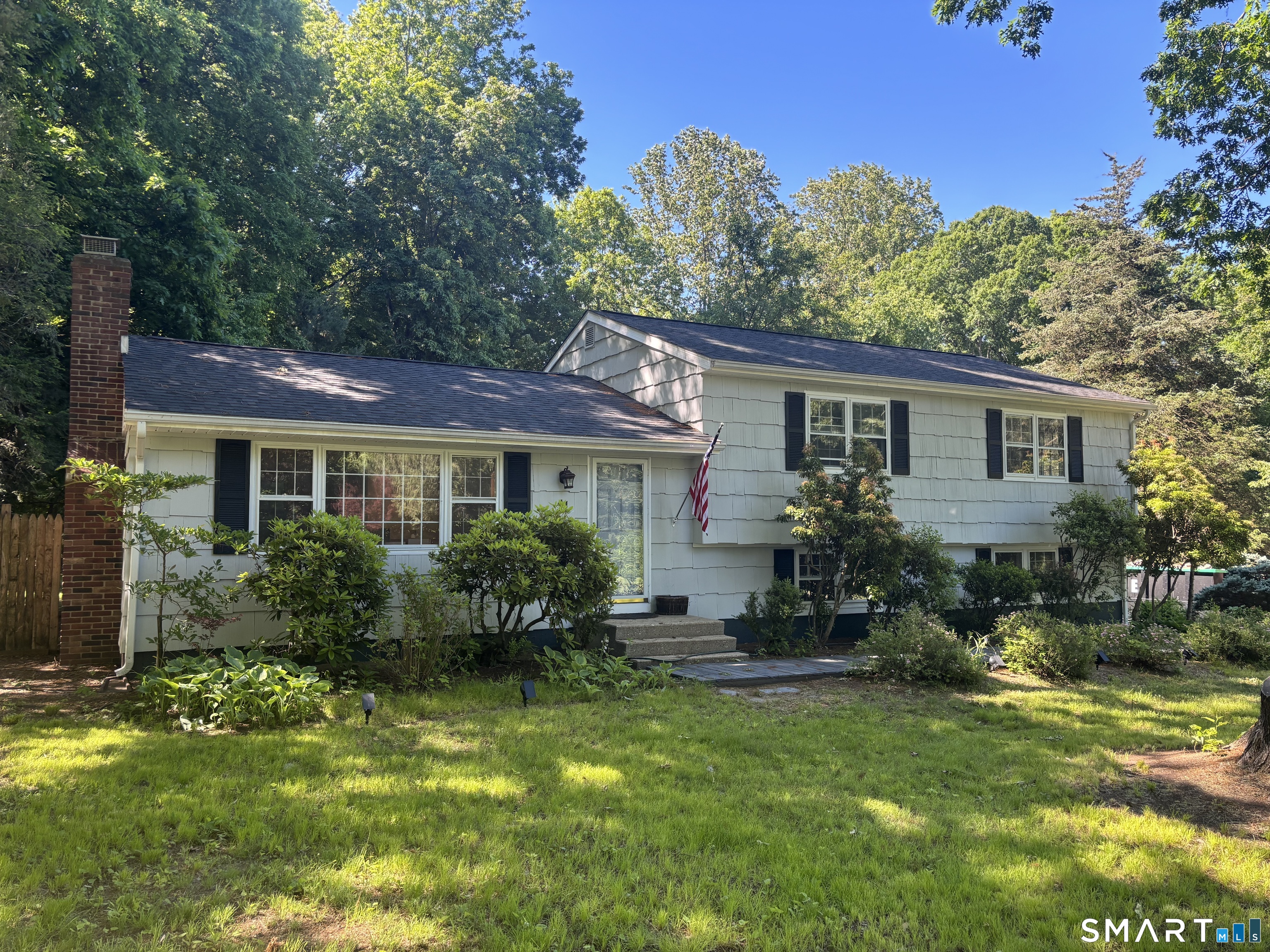 41 Hearthstone Drive
