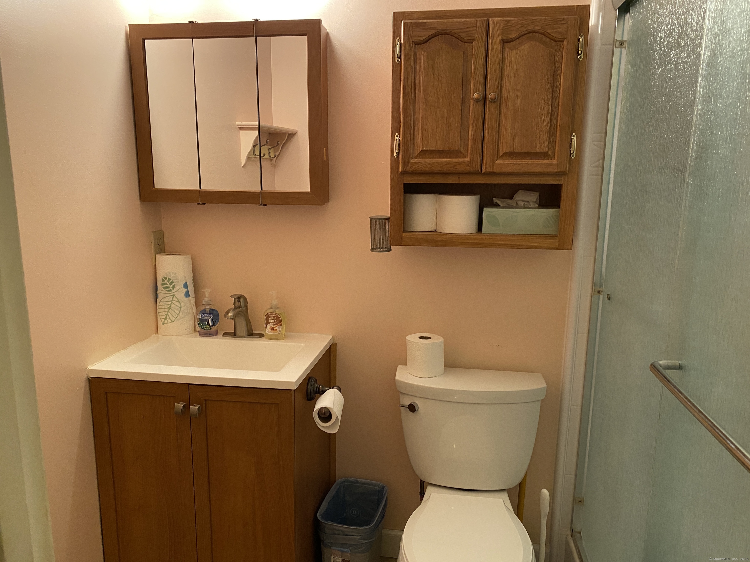 17 Folkstone Road #APT B, East Windsor, Connecticut image 16