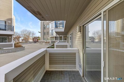 Tiny photo for 13 Harbour Close #13, New Haven, CT 06519 (MLS # 24164698)