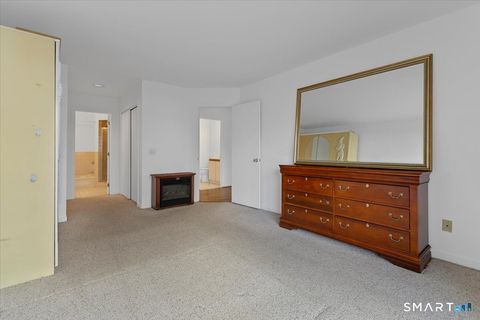 Tiny photo for 13 Harbour Close #13, New Haven, CT 06519 (MLS # 24164698)