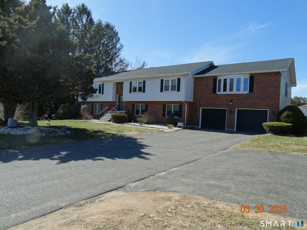 Photo of 136 Broad Brook Road, Enfield, CT 06082 (MLS # 24161386)