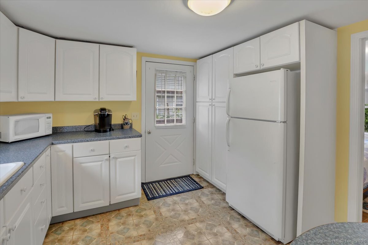 124 Deepwood Drive, Hebron, Connecticut image 9