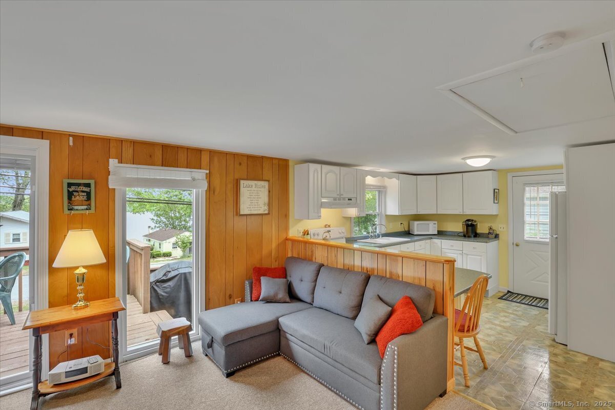 124 Deepwood Drive, Hebron, Connecticut image 5
