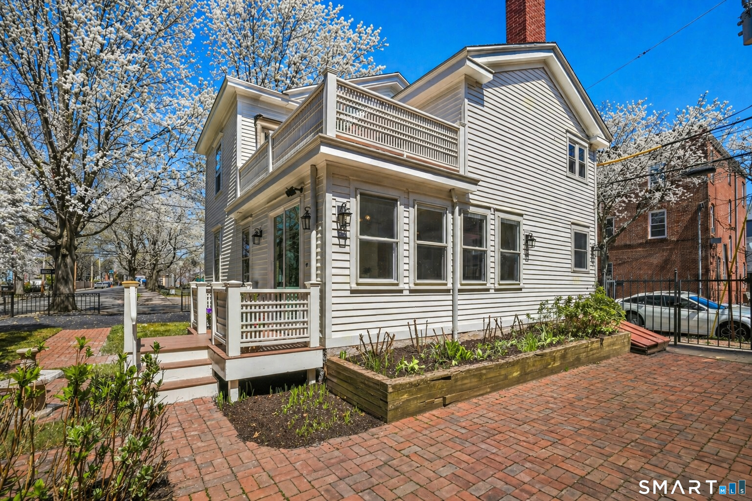 216 Saint John Street