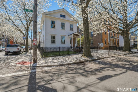 Homes For Sale - 216 Saint John Street<br/> New Haven, CT 06511