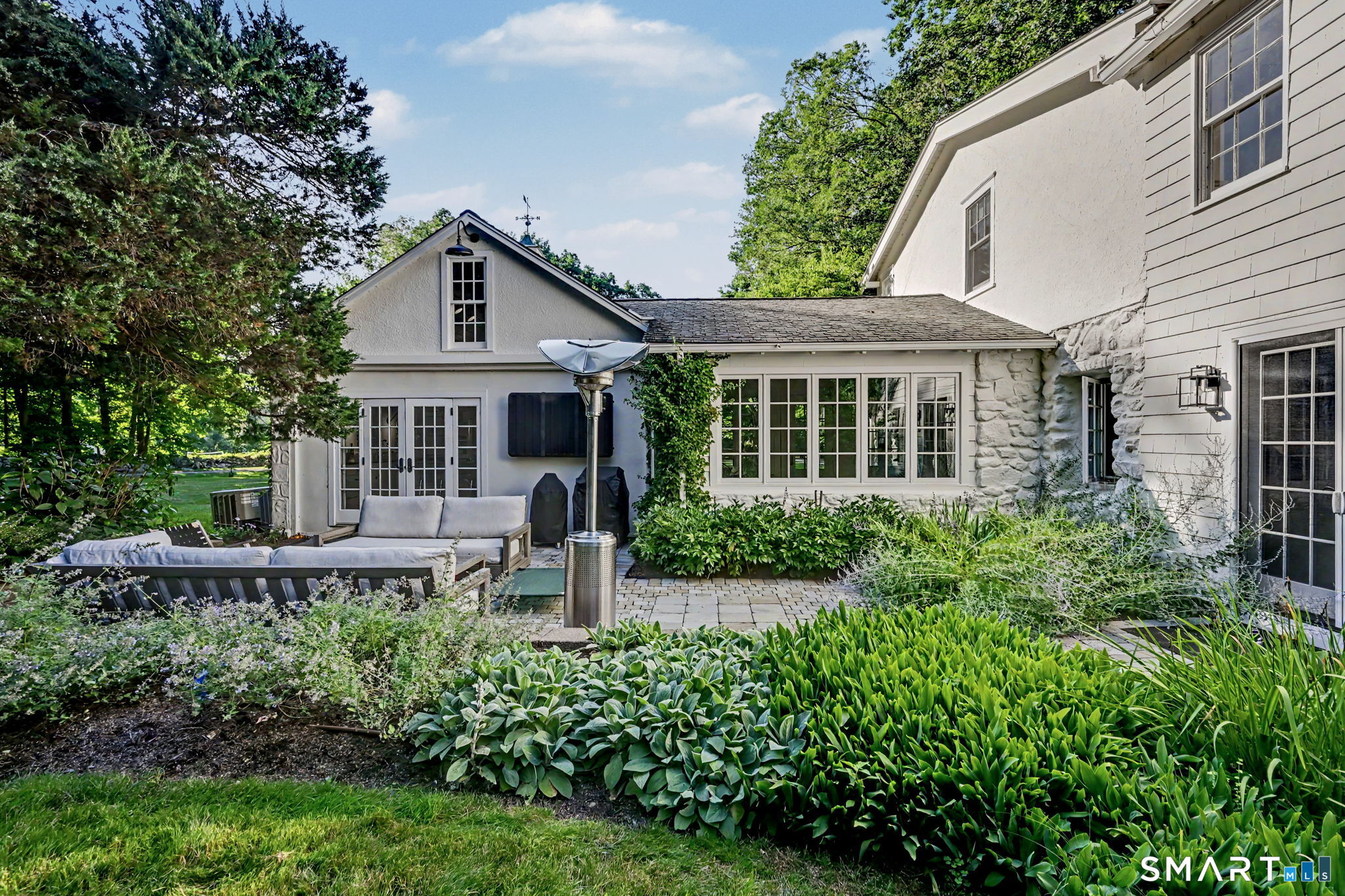 1097 Sunset Road
