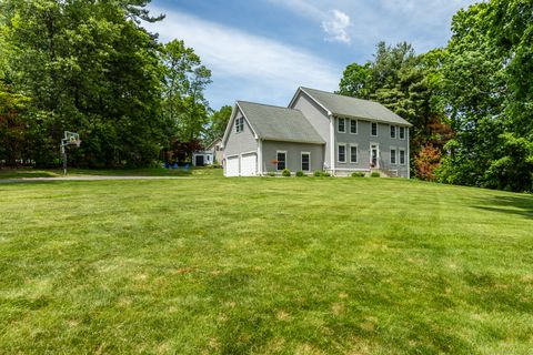 12 Lookout Landing Ellington CT 06029
