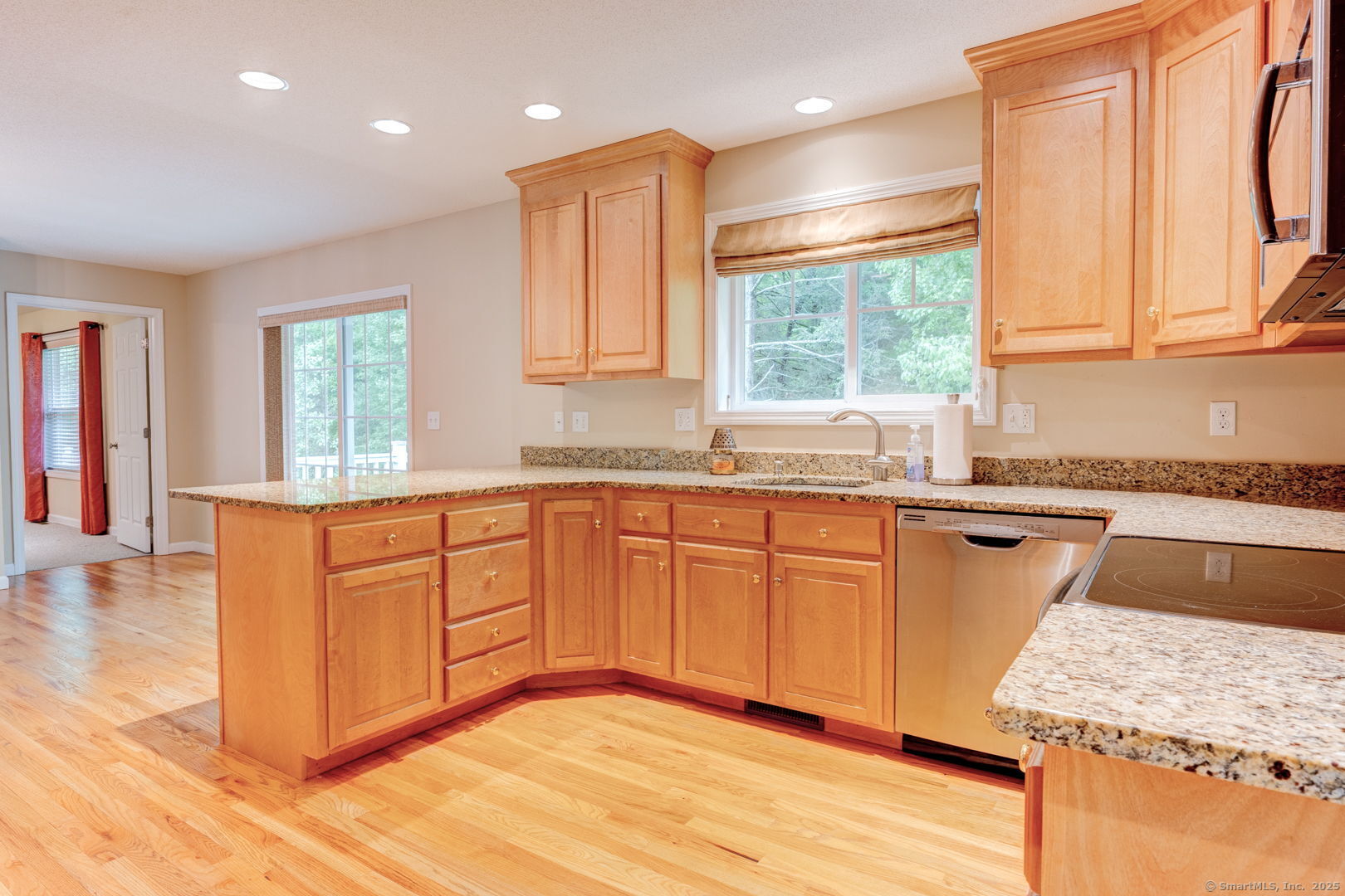 30 Woodridge Drive #30, Windsor Locks, Connecticut image 17