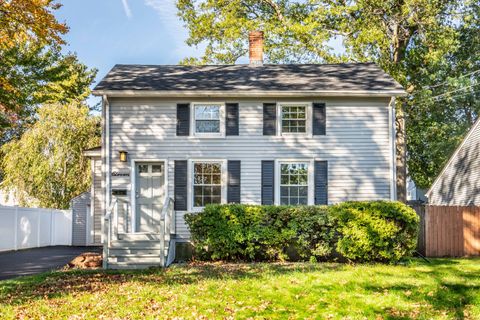 11 Eleanor Place Newington CT 06111