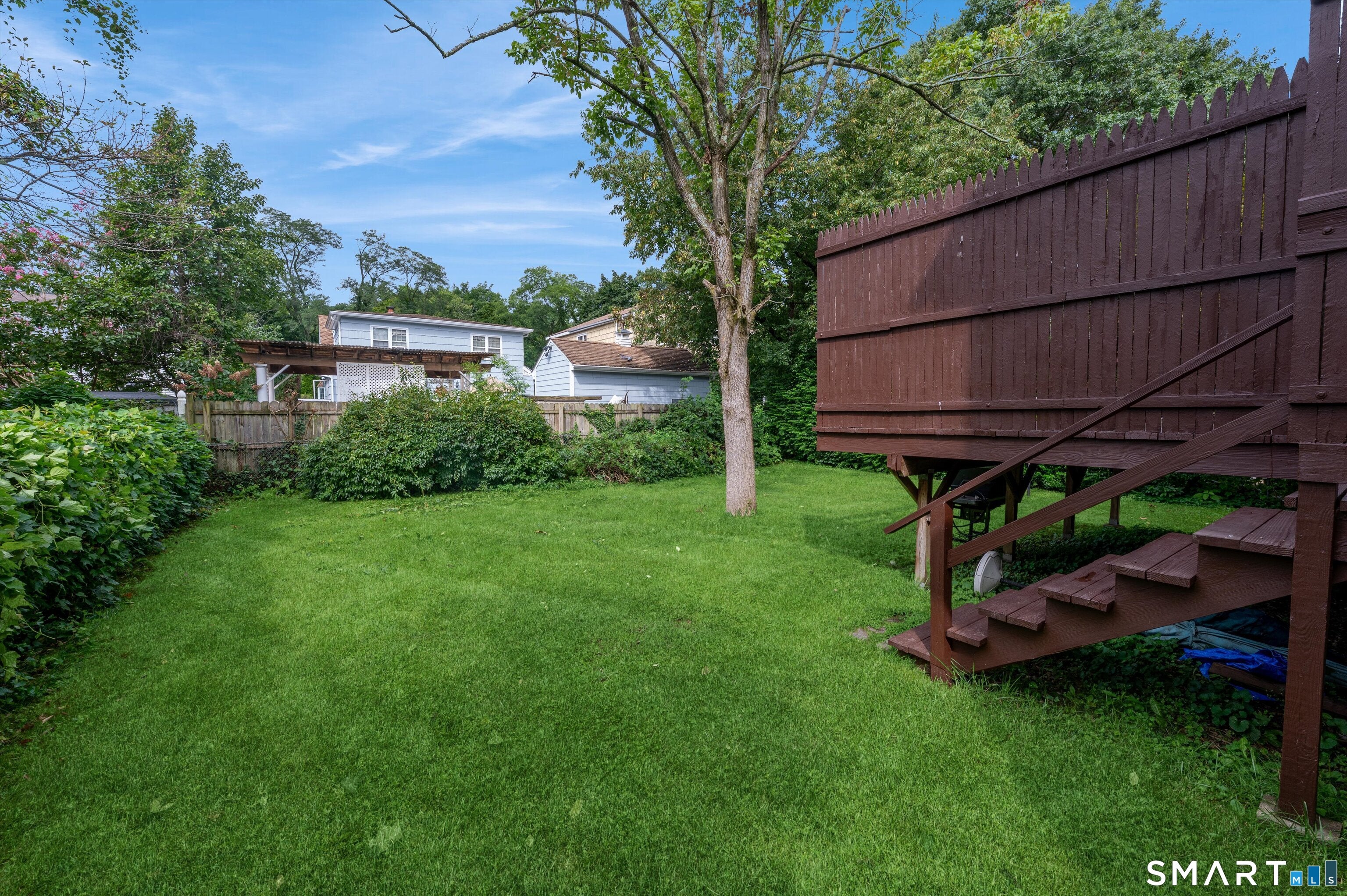 32 Hollow Wood Lane
