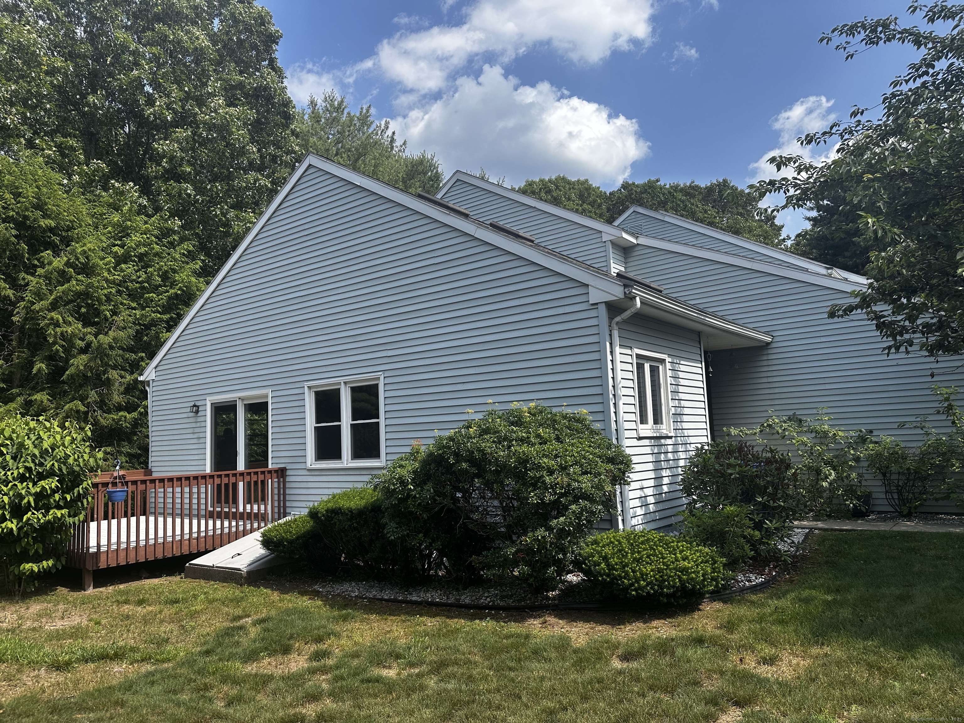 18 Daniel Drive 18