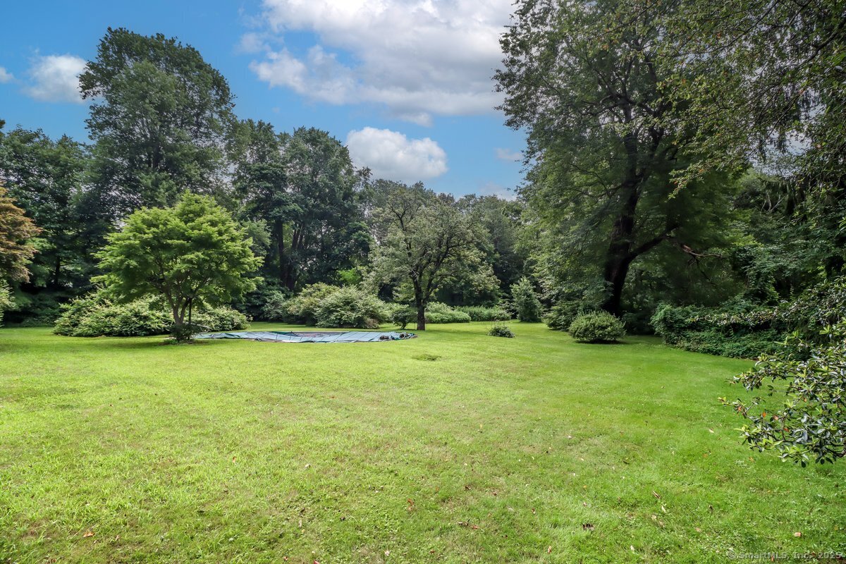 Greenwich, Connecticut 06831, United States, 3 Bedrooms Bedrooms, ,3 BathroomsBathrooms,Residential,Active,223602