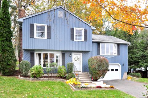 69 Lake Garda Drive Farmington CT 06085