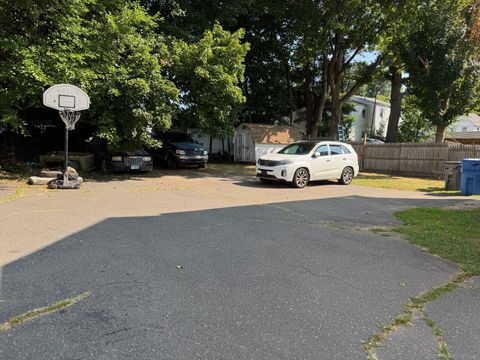 Tiny photo for 231 School Street, Manchester, CT 06040 (MLS # 24144167)