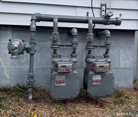 Tiny photo for 231 School Street, Manchester, CT 06040 (MLS # 24144167)