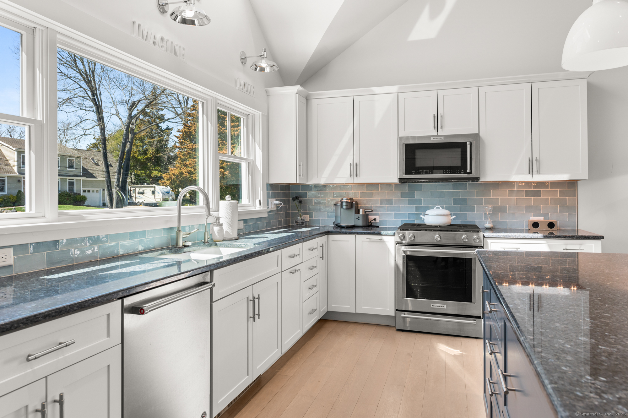 27 Quarry Road, Stonington, Connecticut image 10