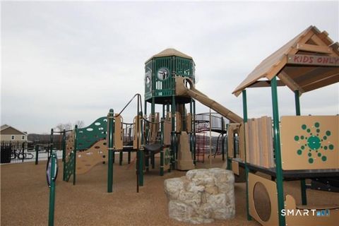 Tiny photo for 414 Center Meadow Lane #414, Danbury, CT 06810 (MLS # 24153943)