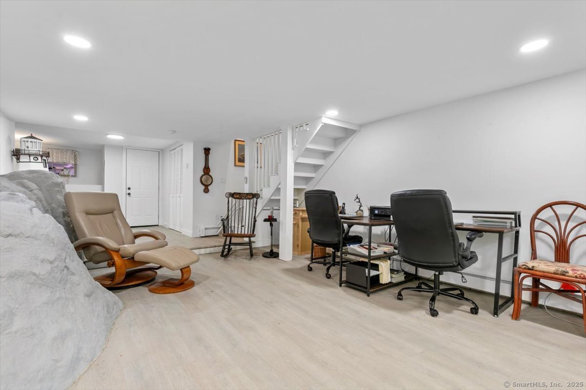 73 North Road, Waterford, Connecticut image 32