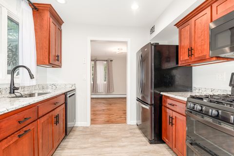 Tiny photo for 3 Talcott Glen #D, Farmington, CT 06032 (MLS # 24133861)