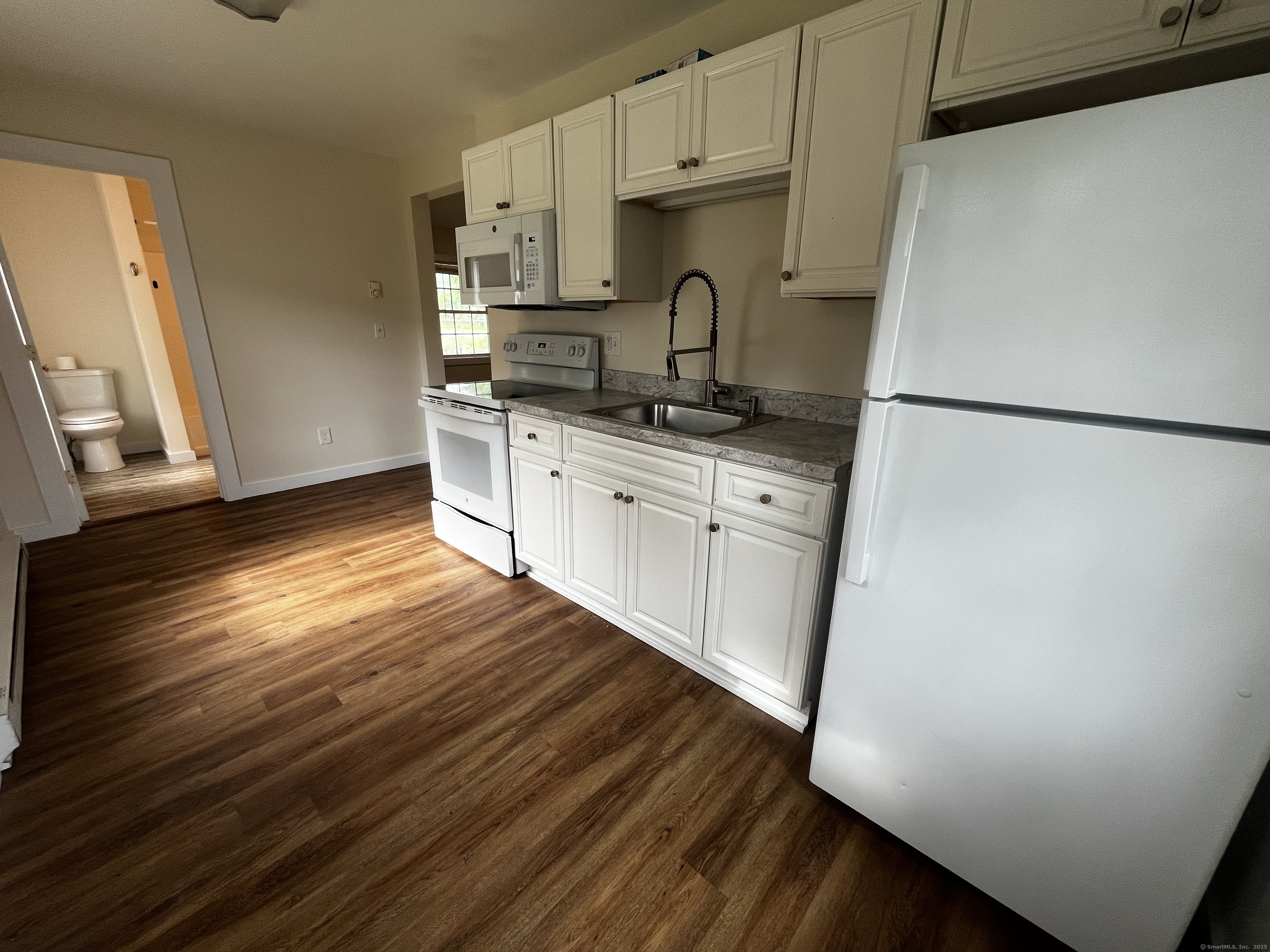 202 Main Street B